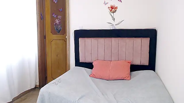 Valeryxs online show from 12, 2, 2026