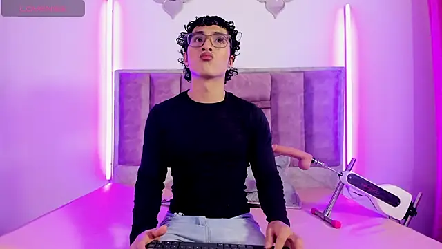 0anonimo bottom1 online show from 7, 10, 2025