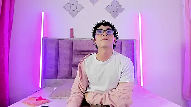 0anonimo bottom1 online show from 11, 9, 2025