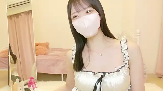 Snapshot of roachan_ chatting on 7, 2, 2026 roachan online show from 7, 2, 2026