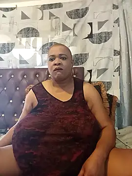 BUSTY QUEEEN online show from 10, 9, 2025