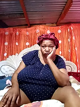 BUSTY QUEEEN online show from 9, 10, 2025