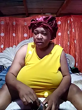 BUSTY QUEEEN online show from 15, 10, 2025