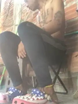 elpeluchenegroxxx3 online show from 12, 4, 2026