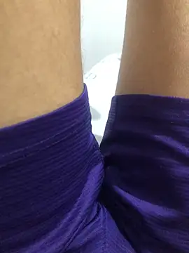 elpeluchenegroxxx3 online show from 23, 2, 2026