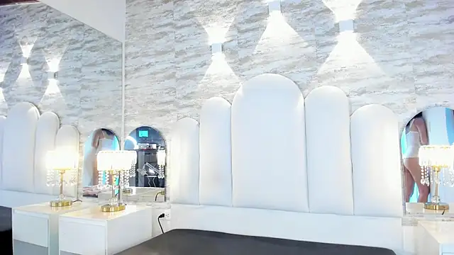 Snapshot of Kristy1_ chatting on 17, 9, 2025 Kristy1 online show from 17, 9, 2025