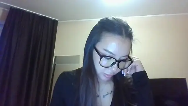 Vashniya online show from 6, 11, 2025