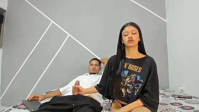 Sexy777Couple online show from 1, 3, 2026