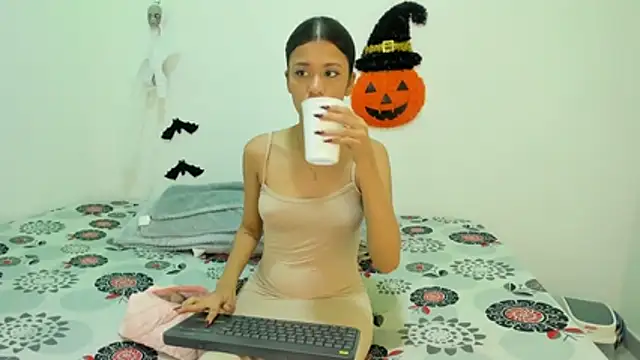 Sexy777Couple online show from 24, 10, 2025