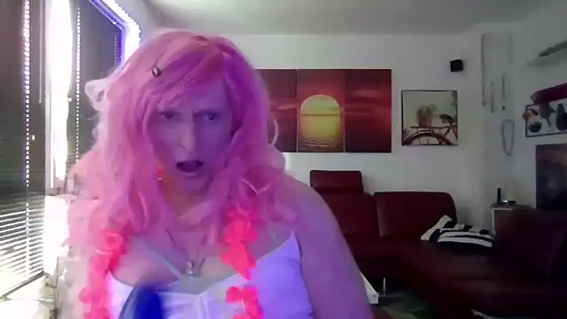 hellgirl1980 online show from 12, 4, 2026