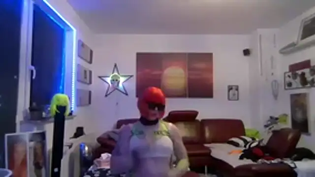 hellgirl1980 online show from 9, 1, 2026