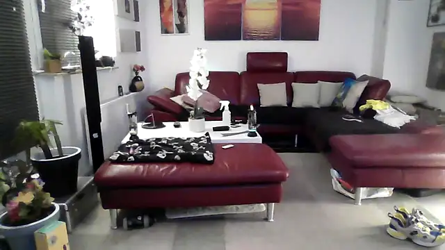 hellgirl1980 online show from 15, 10, 2025