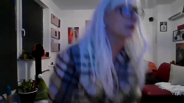 hellgirl1980 online show from 4, 10, 2025