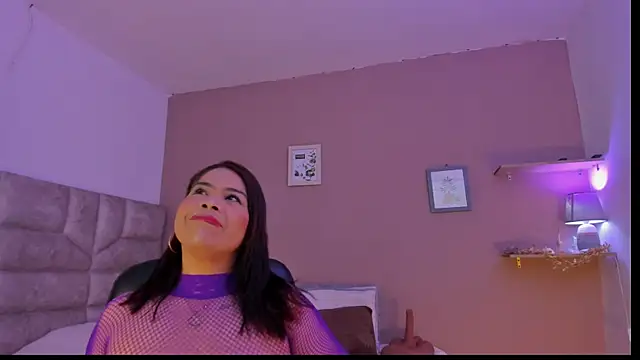 roselyn caprice online show from 24, 9, 2025