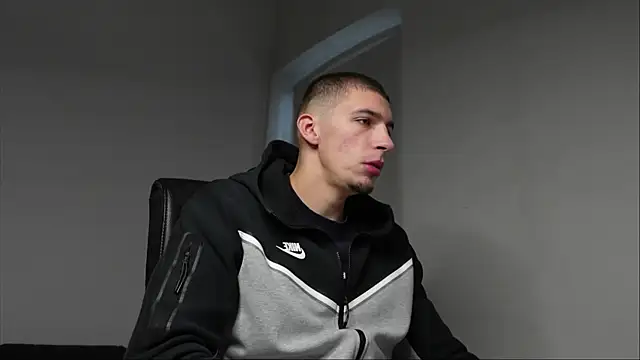 Ryan Dozer online show from 5, 10, 2025