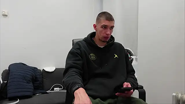 Ryan Dozer online show from 4, 10, 2025