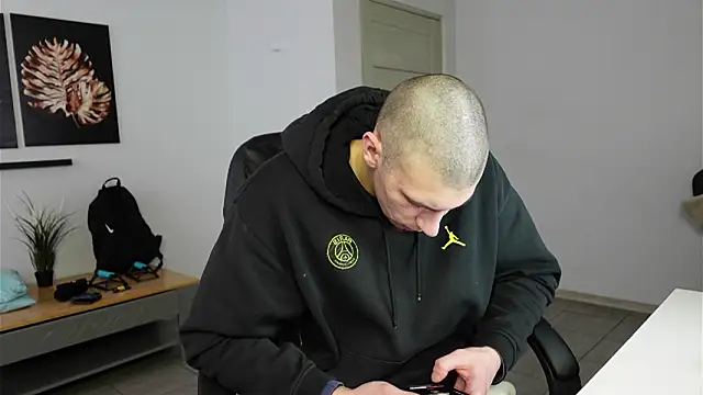 Ryan Dozer online show from 8, 2, 2026