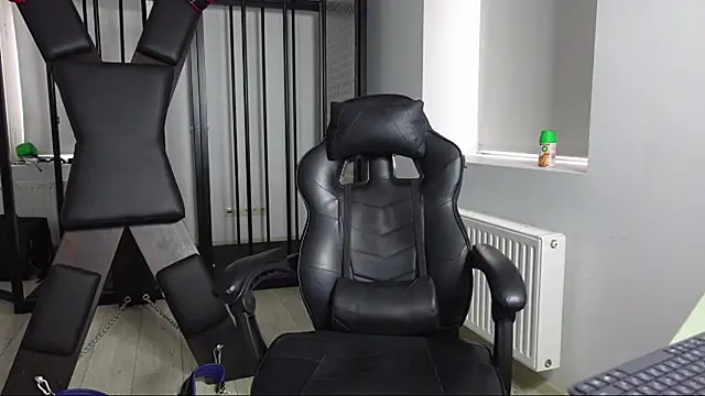 Ryan Dozer online show from 16, 10, 2025