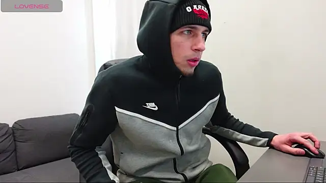 Ryan Dozer online show from 2, 4, 2026