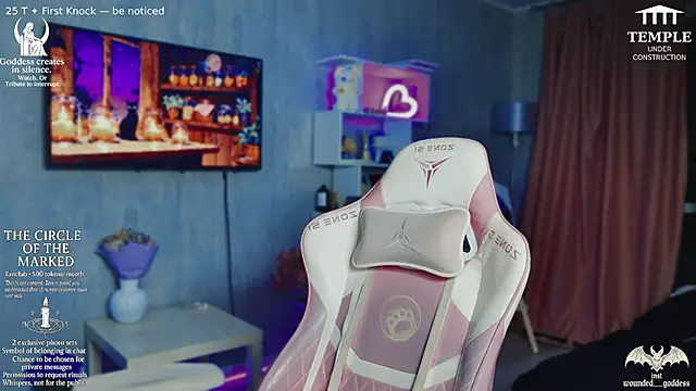 Wounded Goddess  online show from 7, 11, 2025