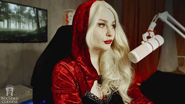 Wounded Goddess  online show from 31, 10, 2025