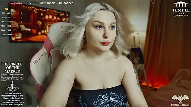 Wounded Goddess  online show from 8, 11, 2025