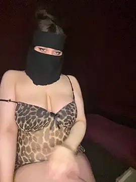 RooVaaN-Xx online show from 3, 10, 2025