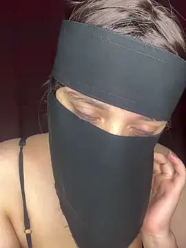 RooVaaN-Xx online show from 8, 9, 2025