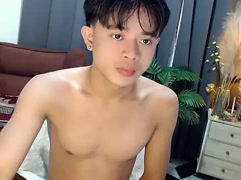 NautyBoyBrazeen 143 online show from 15, 4, 2026