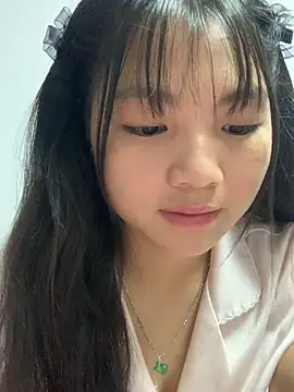 Emlyly-18 online show from 30, 9, 2025