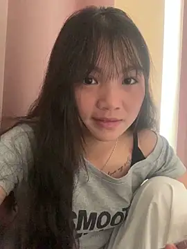 Emlyly-18 online show from 27, 9, 2025