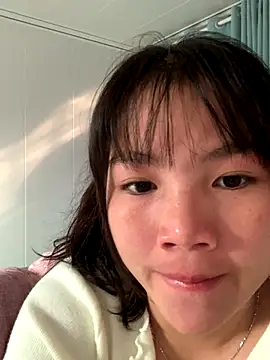 Emlyly-18 online show from 14, 11, 2025