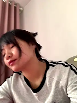 Emlyly-18 online show from 29, 10, 2025