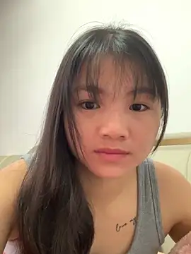 Emlyly-18 online show from 22, 11, 2025