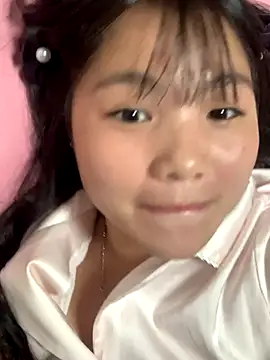 Emlyly-18 online show from 30, 9, 2025