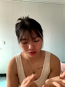 Emlyly-18 online show from 16, 11, 2025