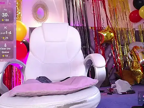 Eva Walker  online show from 24, 9, 2025