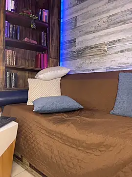 B Wild online show from 8, 2, 2026