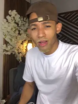 B Wild online show from 8, 10, 2025