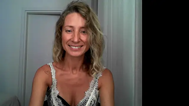 Snapshot of Paevoa chatting on 26, 9, 2025 Paevoa online show from 26, 9, 2025