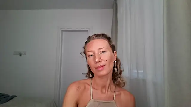 Snapshot of Paevoa chatting on 12, 9, 2025 Paevoa online show from 12, 9, 2025