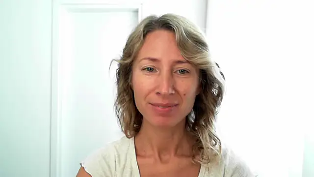 Snapshot of Paevoa chatting on 17, 11, 2025 Paevoa online show from 17, 11, 2025