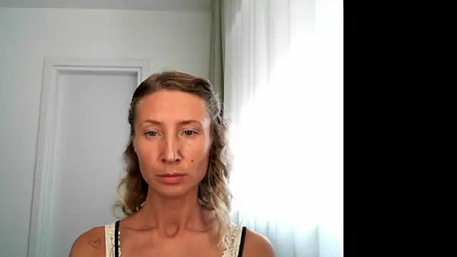 Snapshot of Paevoa chatting on 18, 9, 2025 Paevoa online show from 18, 9, 2025