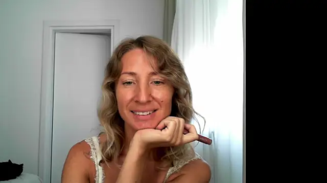 Snapshot of Paevoa chatting on 21, 9, 2025 Paevoa online show from 21, 9, 2025