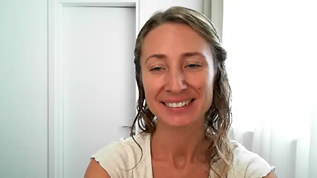 Snapshot of Paevoa chatting on 20, 11, 2025 Paevoa online show from 20, 11, 2025