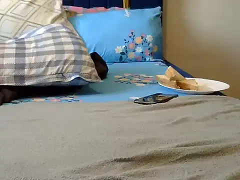 Playroom queen online show from 28, 9, 2025