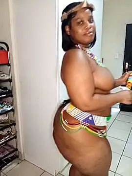 Snapshot of ThickAmy chatting on 24, 9, 2025 ThickAmy online show from 24, 9, 2025