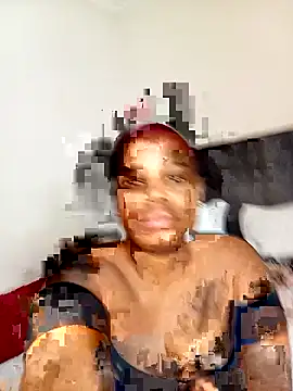 Snapshot of ThickAmy chatting on 11, 9, 2025 ThickAmy online show from 11, 9, 2025