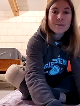 story of sarah online show from 23, 4, 2026