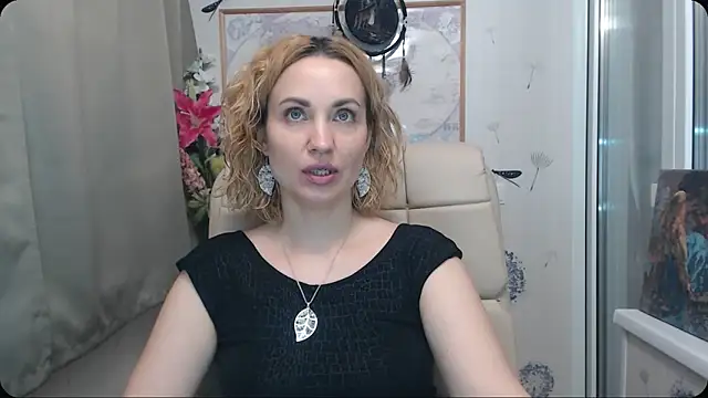 Snapshot of KatrinAlluring chatting on 23, 10, 2025 KatrinAlluring online show from 23, 10, 2025